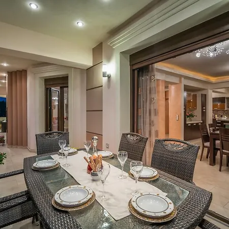 Athena's - Ideal For Large Groups, By Zantewize * Tsilivi (Zakynthos)