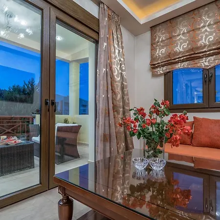 Athena's - Ideal For Large Groups, By Zantewize * Циливи