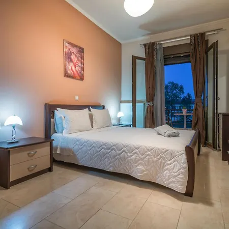 Athena's - Ideal For Large Groups, By Zantewize Vakantiehuis Tsilivi (Zakynthos)