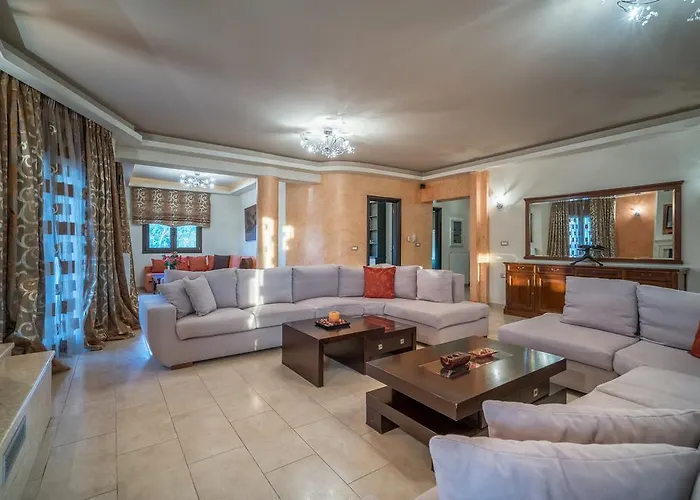 Vakantiehuis Athena's - Ideal For Large Groups, By Zantewize