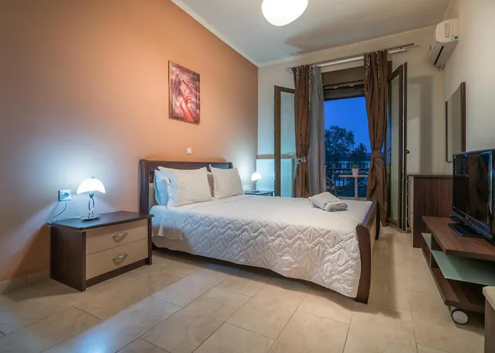 Athena's - Ideal For Large Groups, By Zantewize Vakantiehuis Tsilivi (Zakynthos)