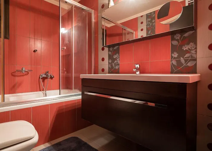 Athena's - Ideal For Large Groups, By Zantewize Vakantiehuis