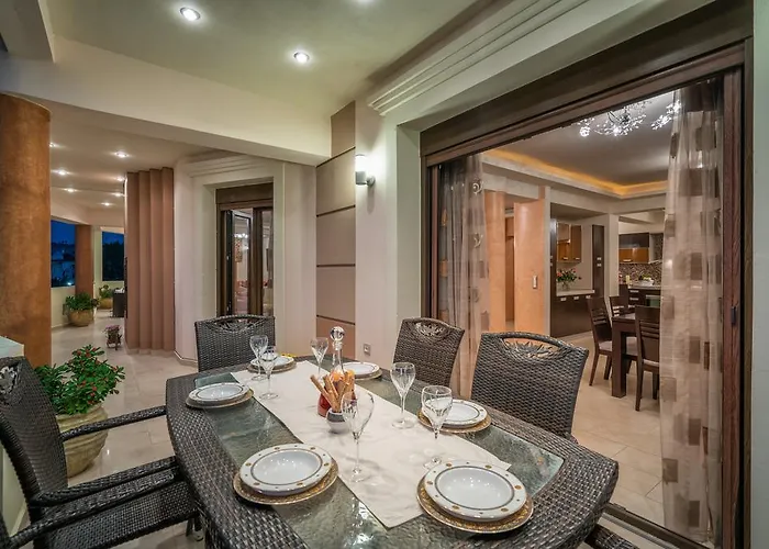 Athena's - Ideal For Large Groups, By Zantewize * Tsilivi (Zakynthos)